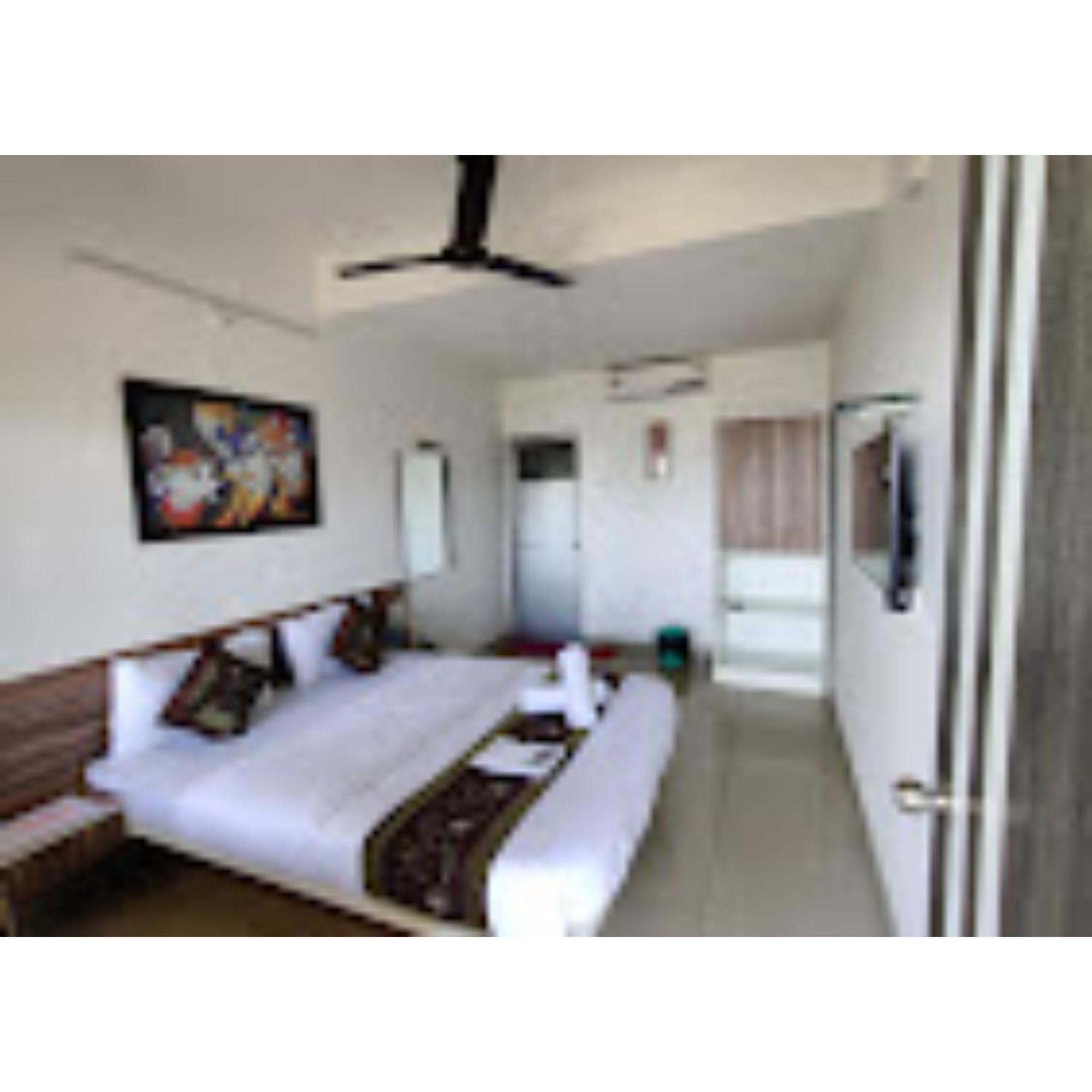 Strawberry County Panchgani Exterior foto