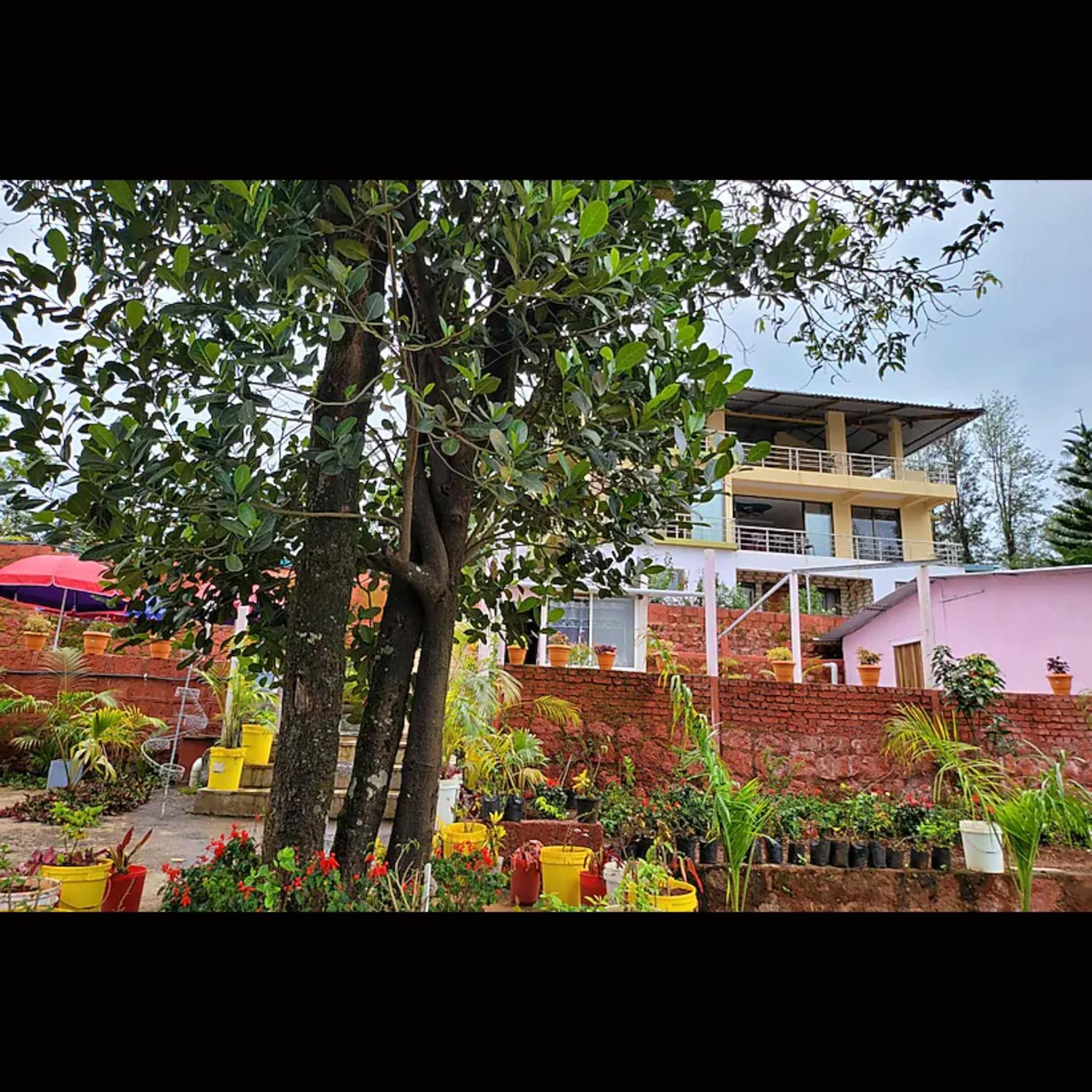 Strawberry County Panchgani Exterior foto